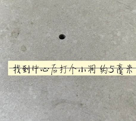汉中市瓷砖空鼓维修公司专业解答在瓷砖铺贴过程中，如果砂料搅拌不均匀，将会带来以下问题